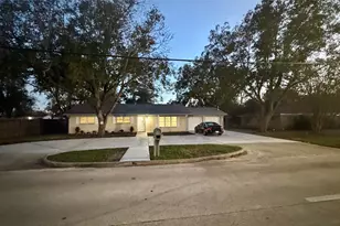 202 Massey Tompkins Rd, Baytown, TX 77521 - Photo 16