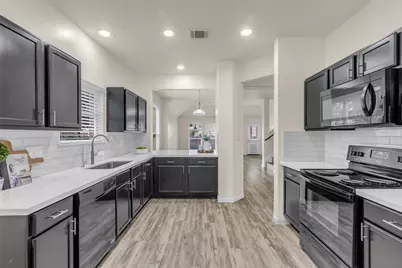 3807 Springcrest Ln, Montgomery, TX 77356 - Photo 2