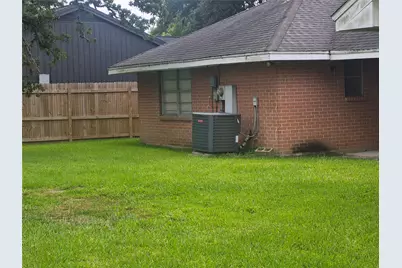 814 Oak Leaf Street, La Porte, TX 77571 - Photo 8