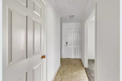 814 Oak Leaf Street, La Porte, TX 77571 - Photo 10