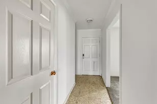 814 Oak Leaf St, La Porte, TX 77571 - Photo 10