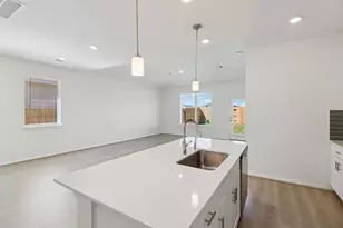 6013 Mockingbird Ldg Ln, Pearland, TX 77584 - Photo 8
