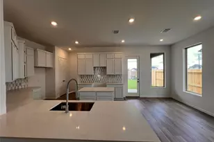 31111 Riley Hts Dr, Fulshear, TX 77441 - Photo 4