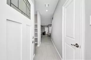 4013 Elmwood St, Houston, TX 77051 - Photo 8