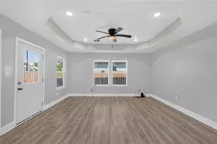 8018 Ethel St, Houston, TX 77028 - Photo 4