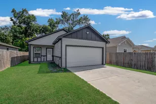 8018 Ethel St, Houston, TX 77028 - Photo 2