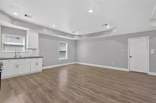 8018 Ethel St, Houston, TX 77028 - Photo 8