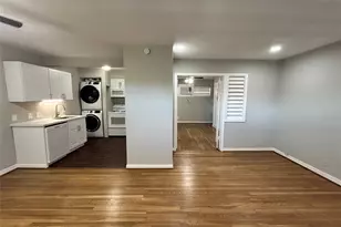 3520 Garrott, Houston, TX 77006 - Photo 4