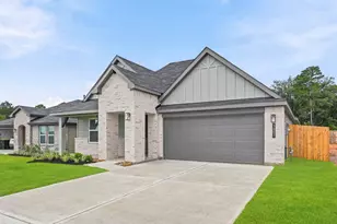 3807 Grizzly Bear Ct, Conroe, TX 77303 - Photo 2