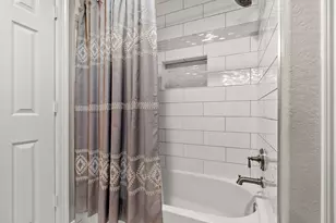 23 Wooded Path Pl, The Woodlands, TX 77382 - Photo 34