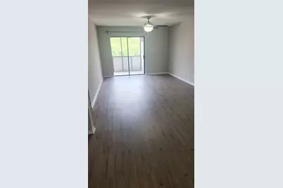 3025 Walnut Bend #35, Houston, TX 77042 - Photo 4