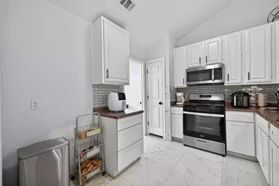 14310 Royal Hill Drive, Houston, TX 77083 - Photo 12