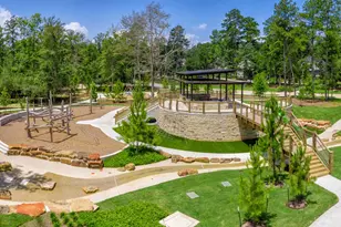 255 Mallards Rim Dr, Willis, TX 77318 - Photo 12