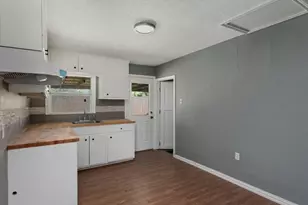 740 Westford St, Houston, TX 77022 - Photo 8