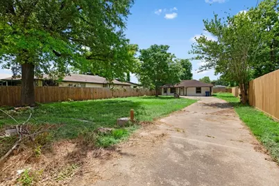 740 Westford Street, Houston, TX 77022 - Photo 20