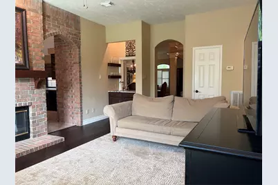 814 Maplewood Falls Court, Houston, TX 77062 - Photo 6