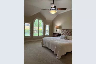 814 Maplewood Falls Court, Houston, TX 77062 - Photo 12