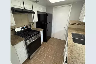 12127 Rhinebeck Drive, Houston, TX 77089 - Photo 14