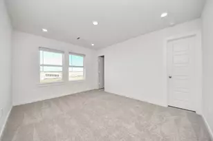 2415 Outpost Cyn Dr, Arcola, TX 77583 - Photo 30