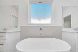 2415 Outpost Cyn Dr, Arcola, TX 77583 - Photo 20