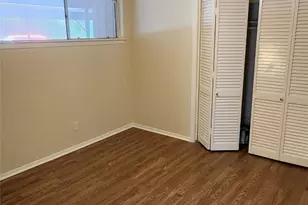 909 Silber Rd, Houston, TX 77024 - Photo 10