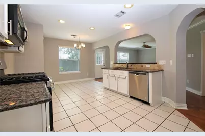 7818 Bighorn, Baytown, TX 77521 - Photo 8