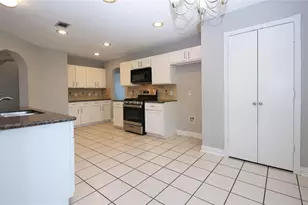 7818 Bighorn, Baytown, TX 77521 - Photo 12