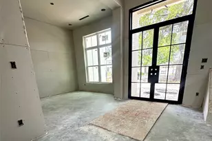 9327 Willowview Ln, Houston, TX 77080 - Photo 6