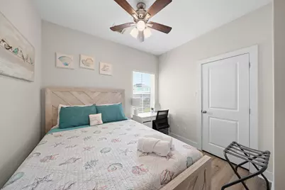 25011 San Simeon Court, Galveston, TX 77554 - Photo 24