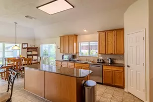 9014 Carriage Point Dr, Sugar Land, TX 77479 - Photo 16