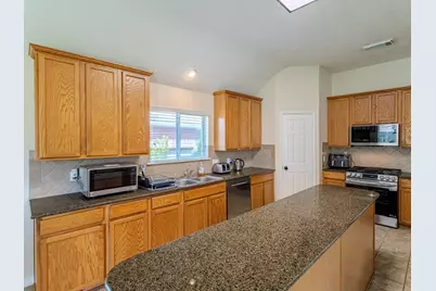 9014 Carriage Point Drive, Sugar Land, TX 77479 - Photo 20