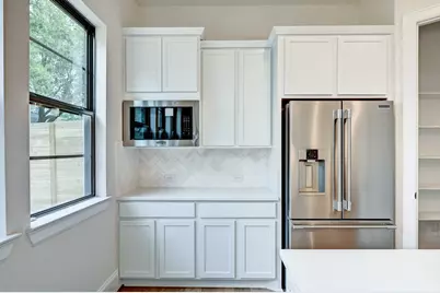 12008 Royal Oaks Banner Way, Houston, TX 77082 - Photo 8