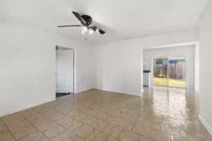 9802 Lum Ln, Houston, TX 77078 - Photo 4
