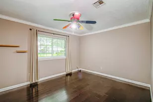 6407 Burning Tree Dr, Houston, TX 77036 - Photo 16