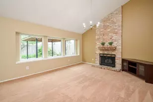 22810 John Rolfe Ln, Katy, TX 77449 - Photo 6