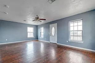 1402 51st St, Galveston, TX 77551 - Photo 10