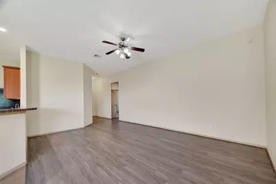 5950 Carpenters Hollow Court, Houston, TX 77049 - Photo 8