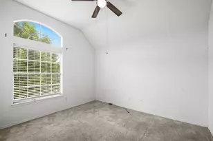 8107 Trophy Pl Dr, Humble, TX 77346 - Photo 18