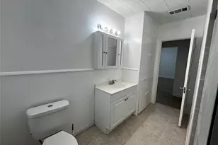 1018 N 2nd St, Baytown, TX 77520 - Photo 20