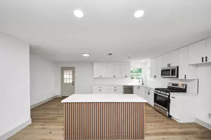 8610 Ardley Cir, Houston, TX 77088 - Photo 10