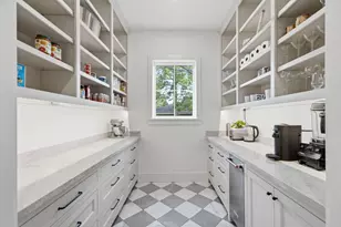 1030 Chamboard Ln, Houston, TX 77018 - Photo 20