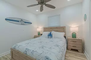 13826 Pirates Beach Blvd, Galveston, TX 77554 - Photo 36