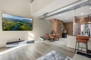 5005 Hidalgo St, Houston, TX 77056 - Photo 6