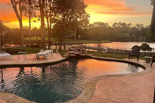 423 Cape Conroe Dr, Montgomery, TX 77356 - Photo 2