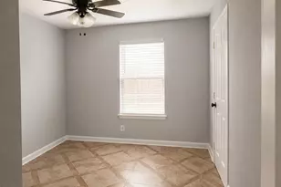 12815 Venice Ln, Stafford, TX 77477 - Photo 8