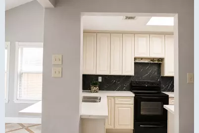 12815 Venice Lane, Stafford, TX 77477 - Photo 10