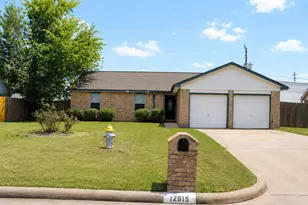 12815 Venice Ln, Stafford, TX 77477 - Photo 2