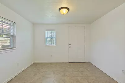11050 Vailview Drive, Houston, TX 77016 - Photo 12
