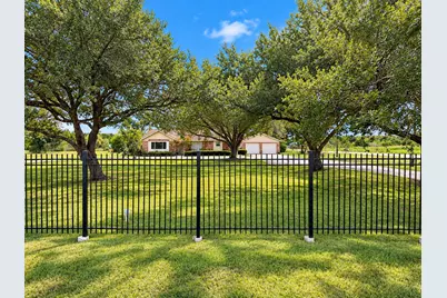1103 County Road 281, Alvin, TX 77511 - Photo 2