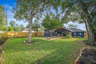 5402 Libbey Ln, Houston, TX 77092 - Photo 38